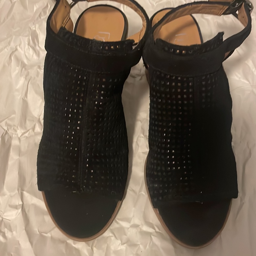 Size 6m - Picture 2 of 5